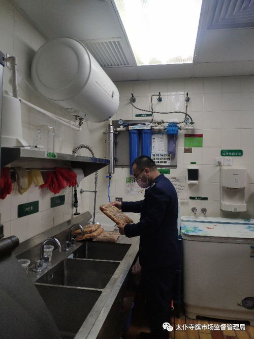 太仆寺旗市監局開展餐飲服務食品安全風險隱患拉網式大排查，筑牢群眾飲食安全防線